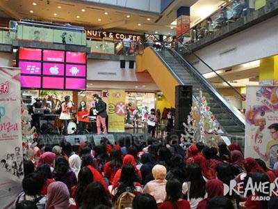 Serunya Joyful Holiday with KPop Vaganza Bersama Dreamers Radio